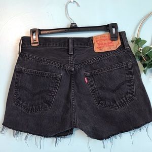 Levi’s 501 Cut-off  high-waisted Button Fly Short